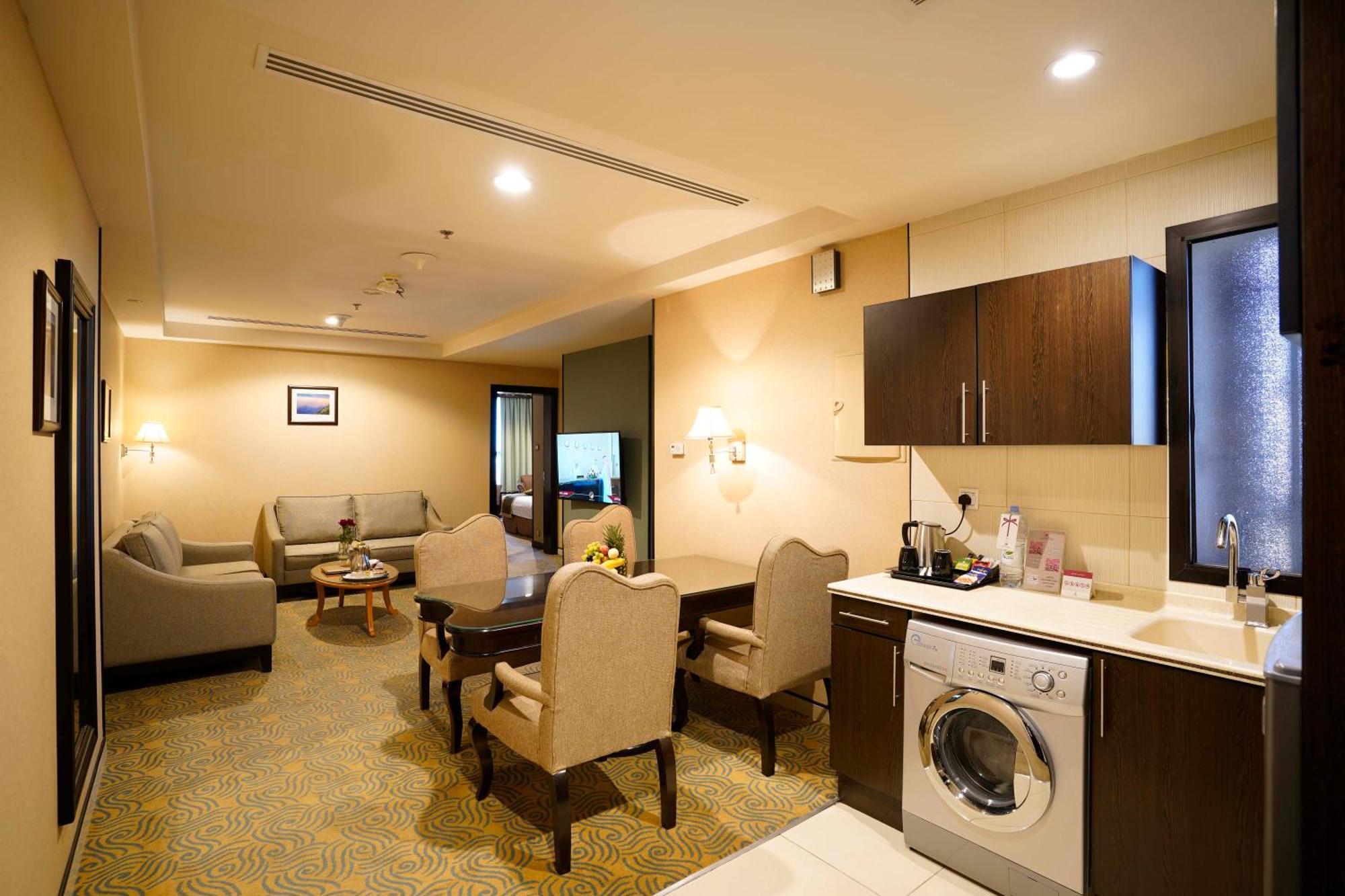 아와리브 인터내셔널 호텔 타이프 객실 사진 A suite at the hotel