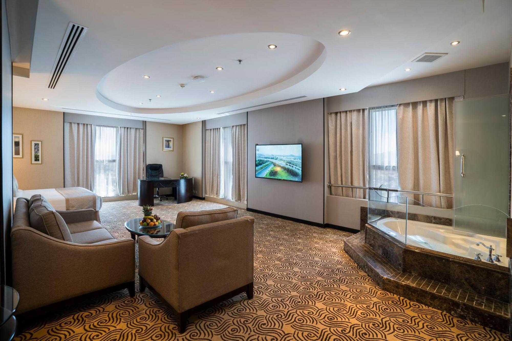 아와리브 인터내셔널 호텔 타이프 객실 사진 A suite at the hotel