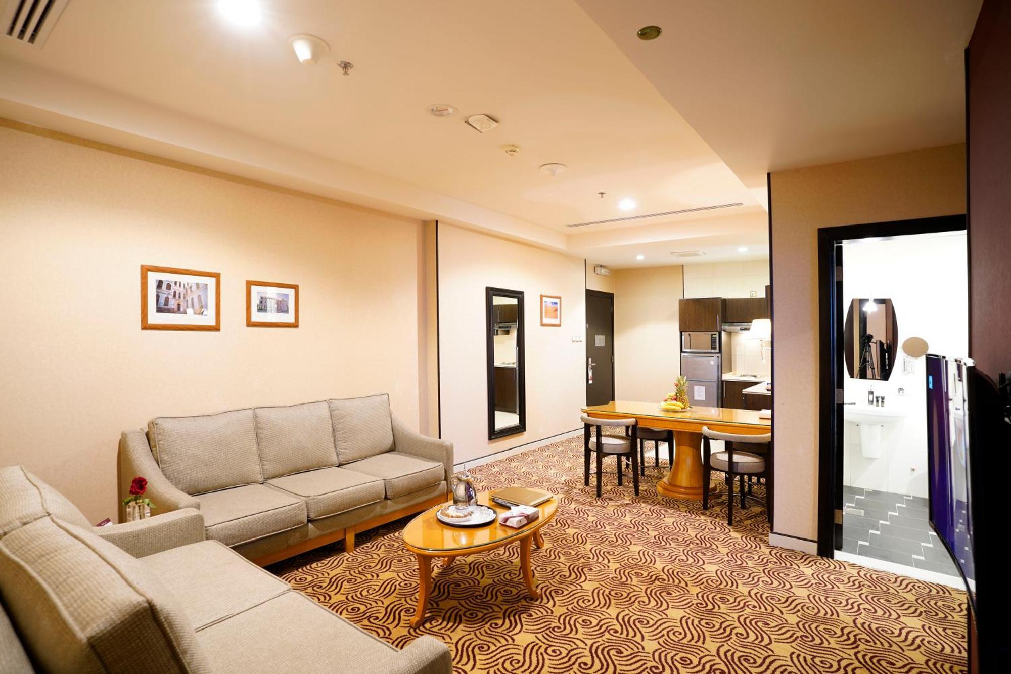 아와리브 인터내셔널 호텔 타이프 객실 사진 A suite at the hotel