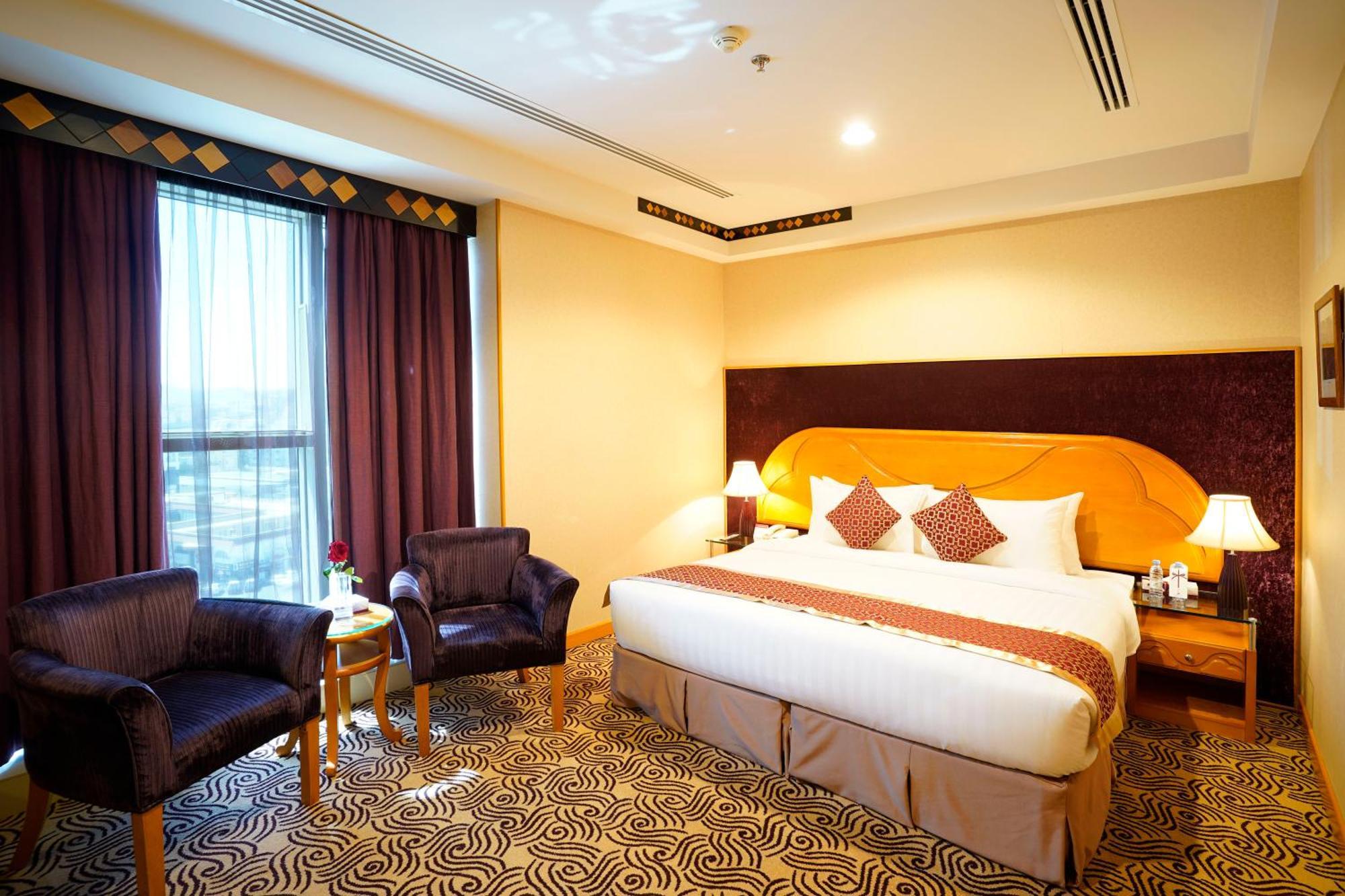 아와리브 인터내셔널 호텔 타이프 객실 사진 A room at the hotel